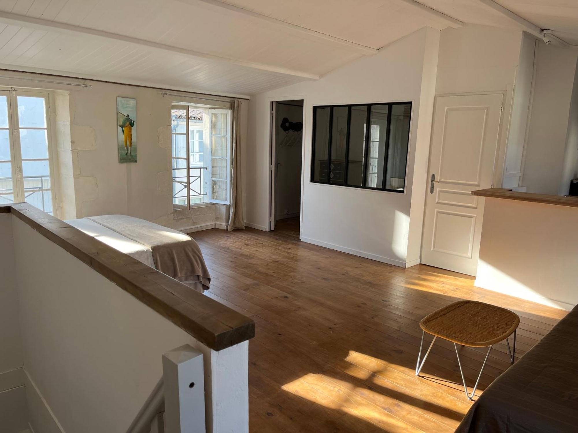 Une Fenetre Sur Cour La Flotte Exterior foto